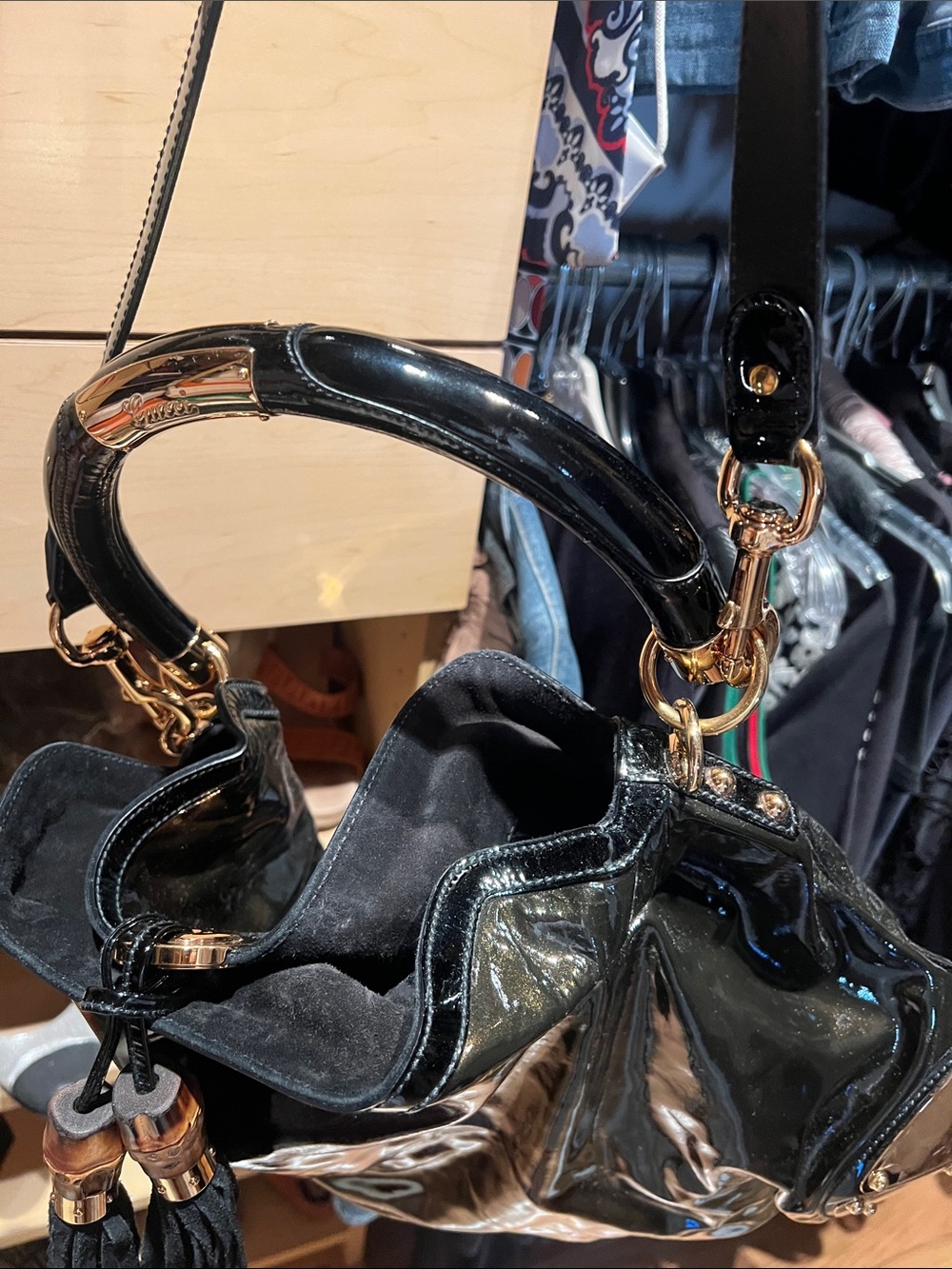 Gucci Black Patent Shoulder Bag with Tassel and Gold Hardware - Picture 3 of 16